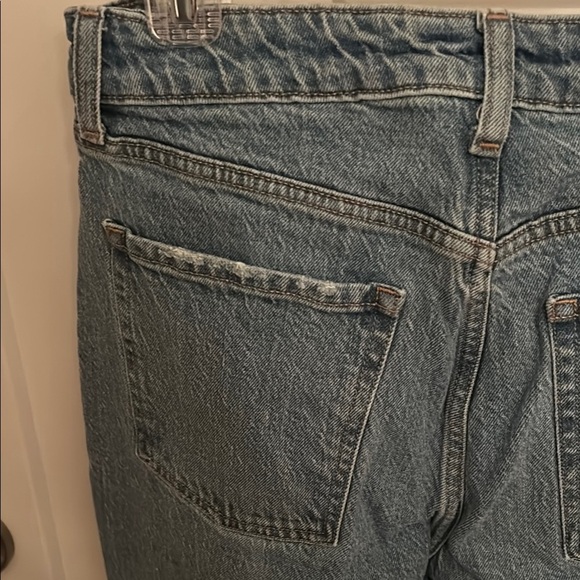 Old Navy High Rise Blue Jeans with Distressed Style - Picture 9 of 11